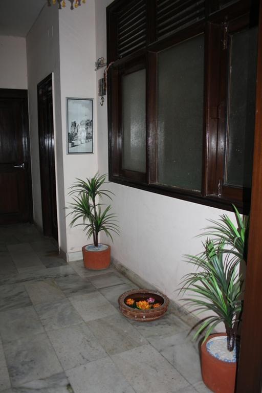 Jeraths Villa Bed And Breakfast Deli Exterior foto